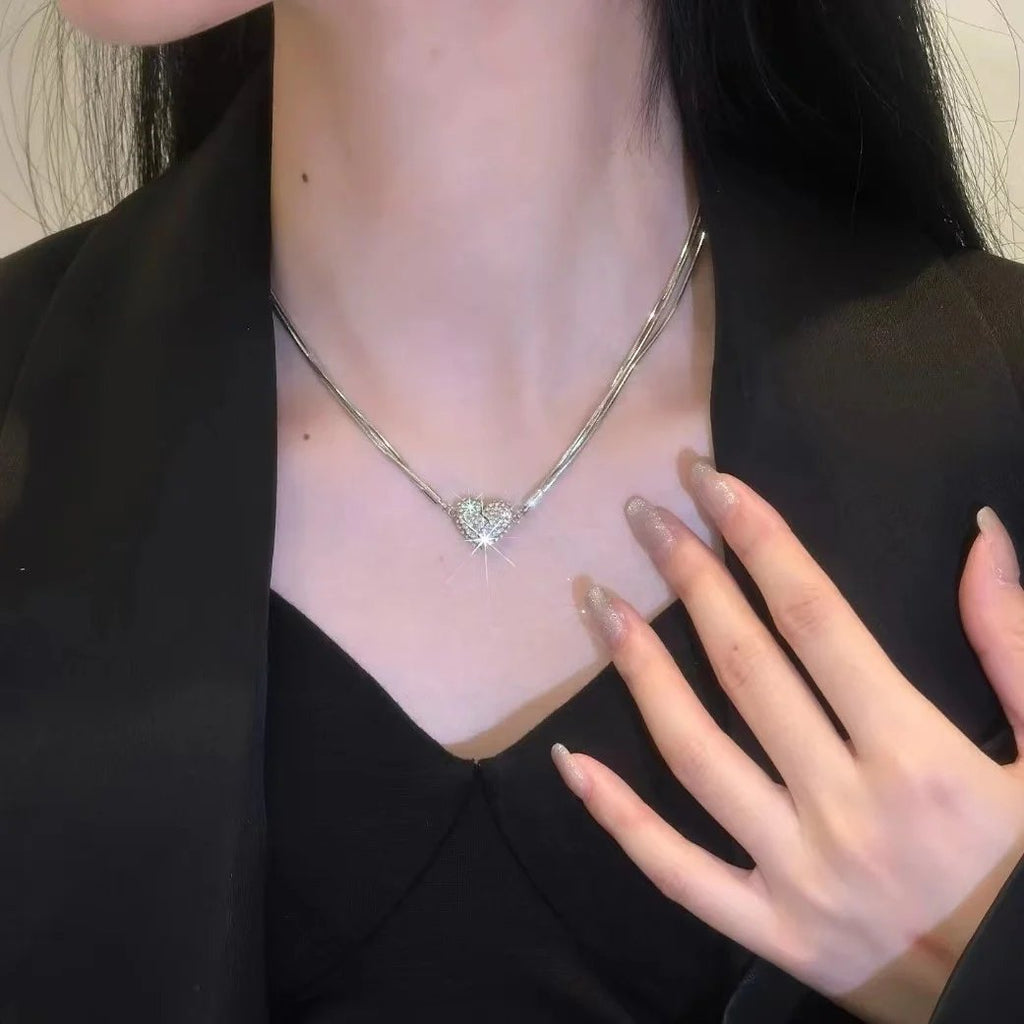 De rduction sur les nouveaux modles Collier patchwork Magnetic Love