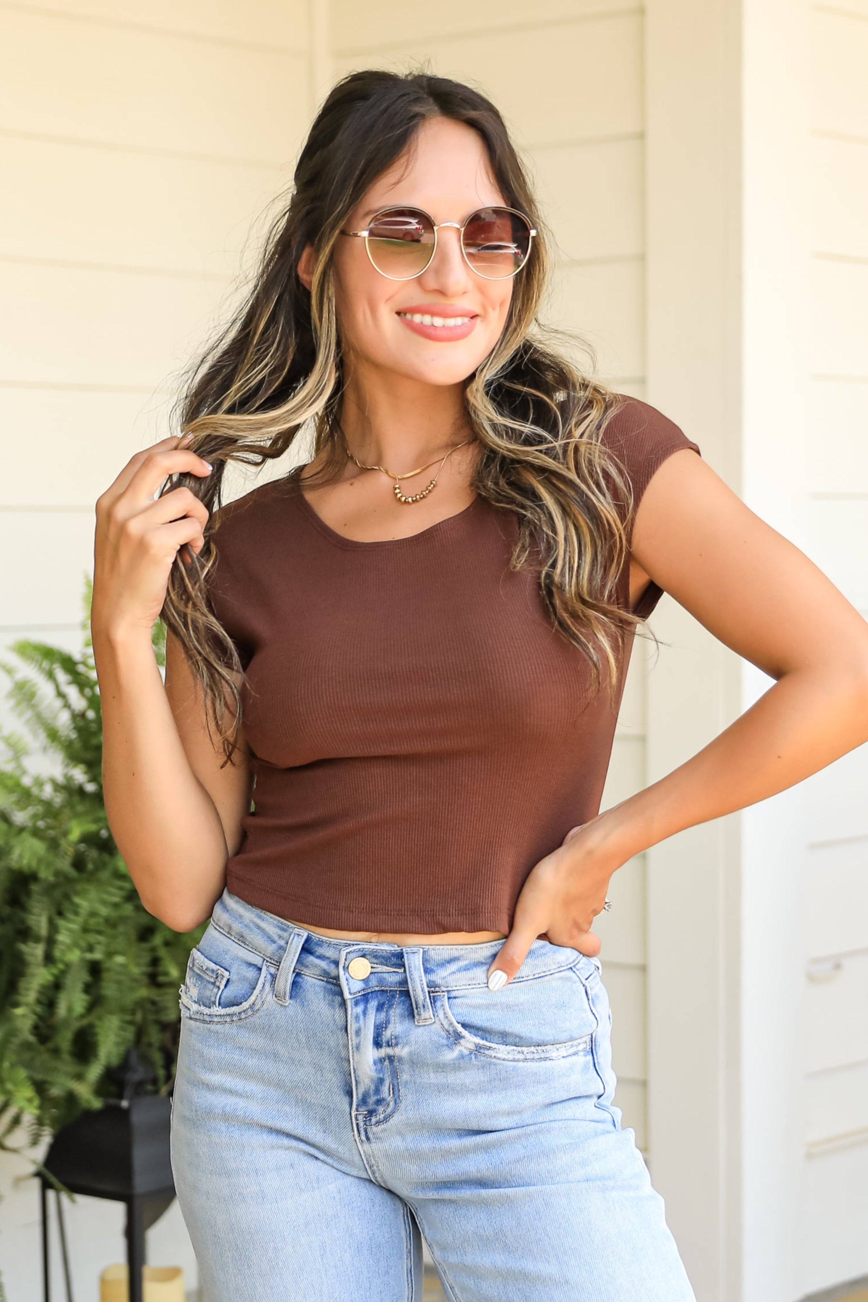 Round Neck Short Cap Sleeve Ribbed Crop Tee