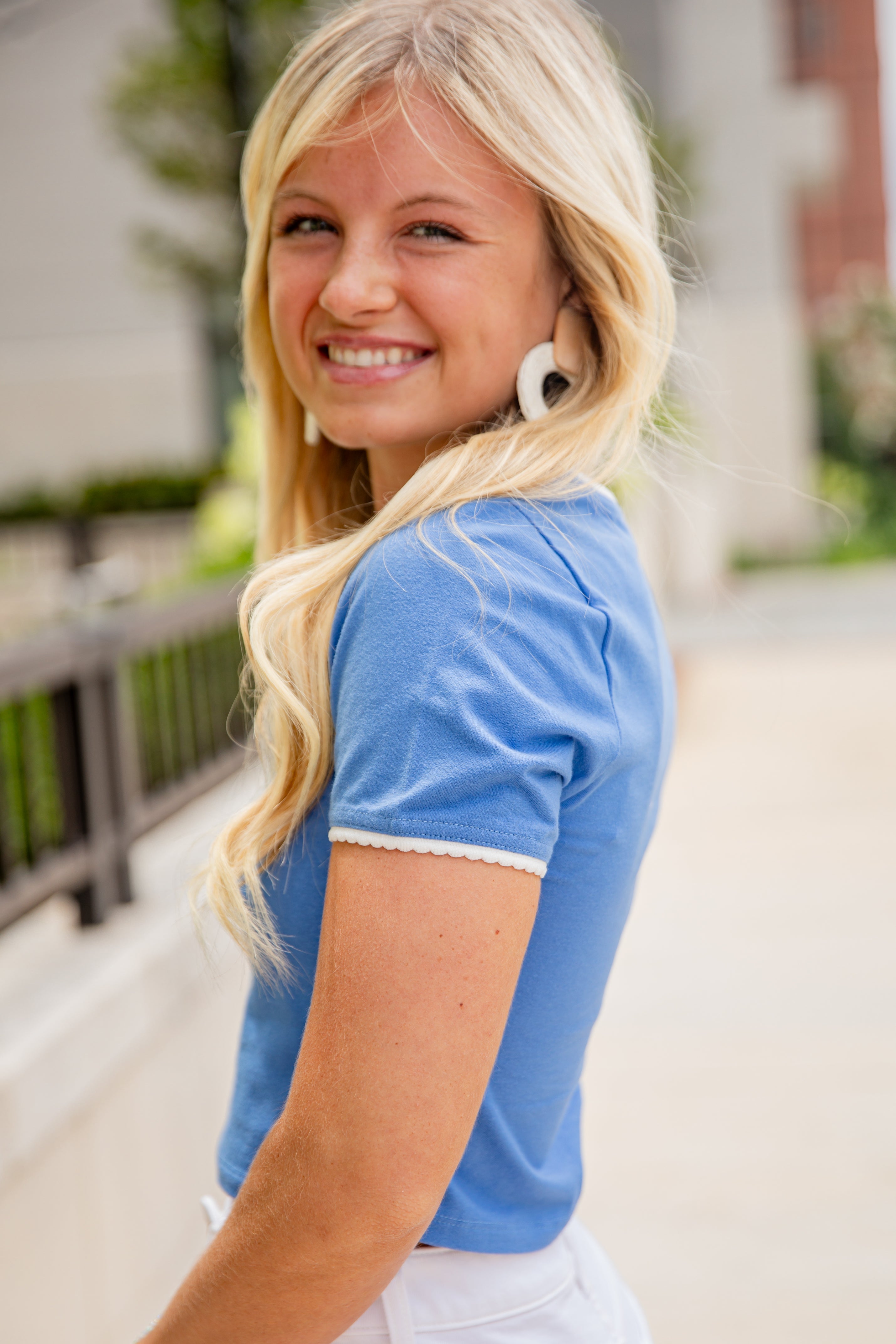 Scallop Trim Relaxed Crop Cotton Tee