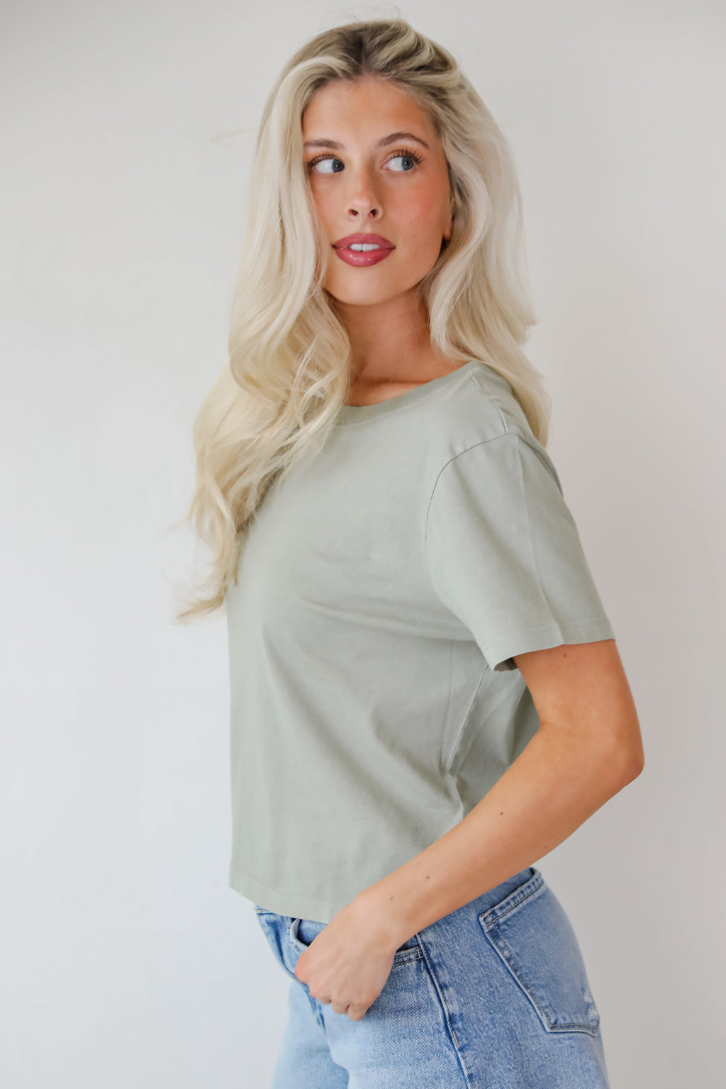 Round Neck Short Sleeve Relaxed Cotton Basic Tee