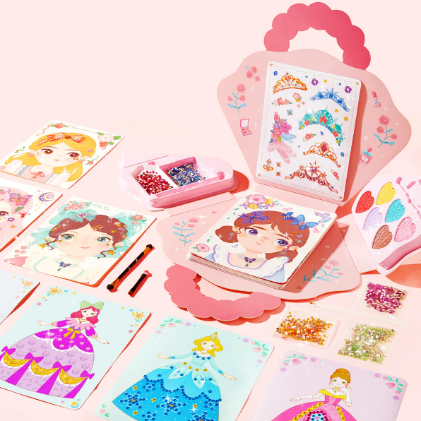 Außergewöhnliche 50 % Rabatt 3-in-1-Spielset zum Anziehen und Schminken einer Prinzessin