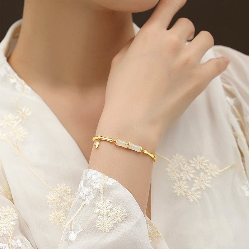 Women's bamboo bracelet with elegant chain