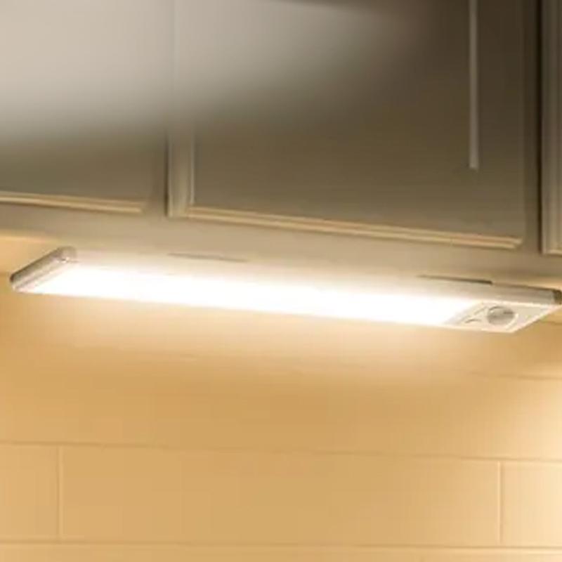 Intelligente LED-Schrankleuchte mit Bewegungsmelder