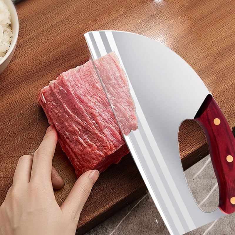 Couteau de cuisine ergonomique Con?u pour une prise en main vers l'avant, il permet de couper facilement les lgumes et la viande. Un cadeau bien pens pour les cuisiniers amateurs.