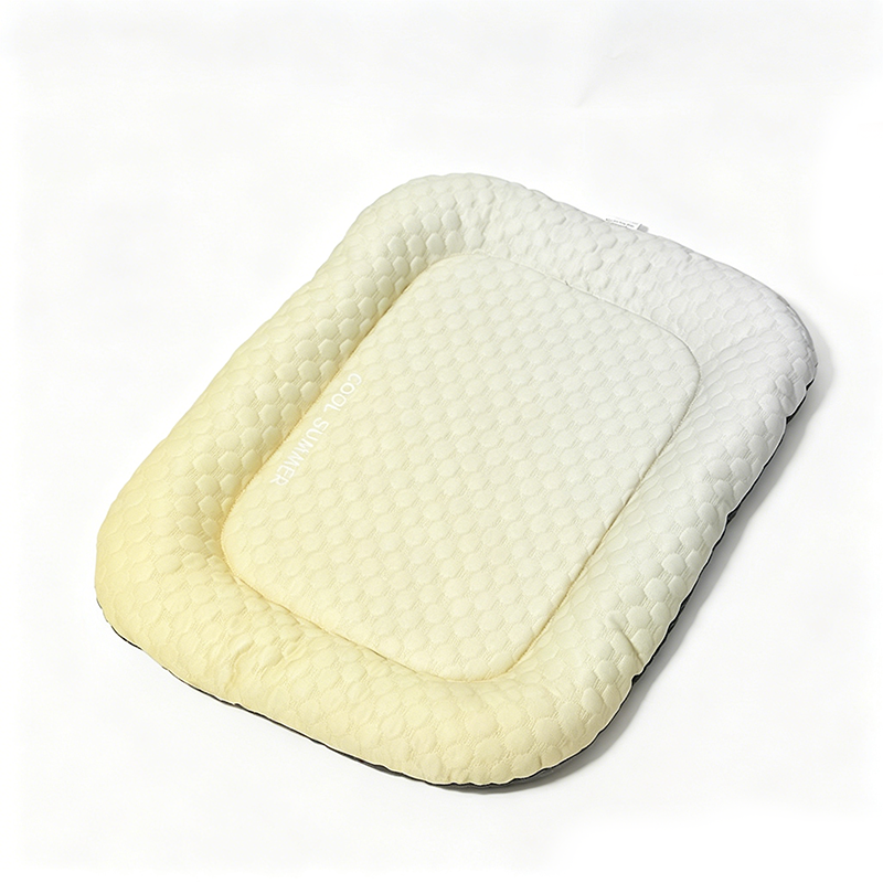 Pet Cooling Pad Mat for Dogs and Cats - Ice Silk Summer Cool Bed Blanket in Gradient Colours, Breathable Soft Sleeping Cushion for Indoor Floors Sofas and Car Travel Washable Multiple Sizes Available