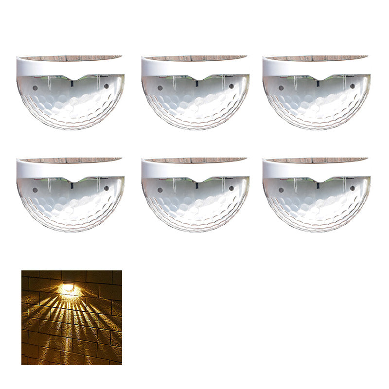 Luminaires solaires dcoratifs et tanches pour cl?tures, destins un usage extrieur